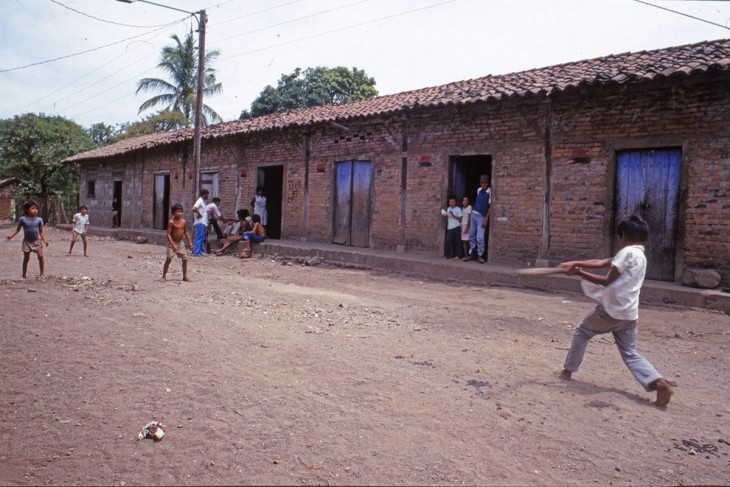 Cricketkamp på gaden i El Sauce, Nicaragua.