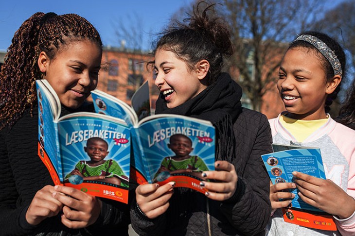 Elever fra Nørrebro Park skole læser i LæseRaketten.