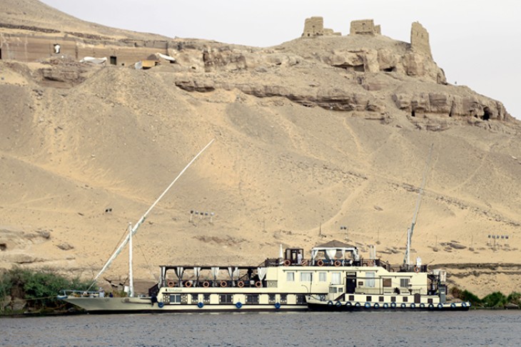 Naturfoto fra Egypten - båd i forgrunden