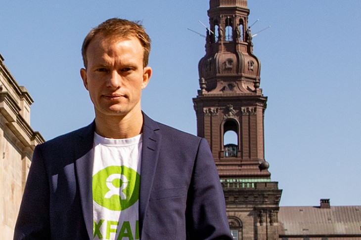 Kristian Weise foran Christiansborg