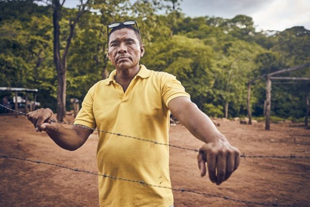 Blas Sierra er leder af et af de lokalsamfund, der i årevis har lidt under naboskabet med den store kulmine El Cerrejón.