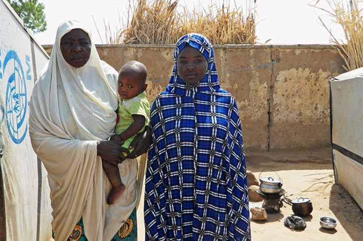 Halima Eie med familie i Nigeria