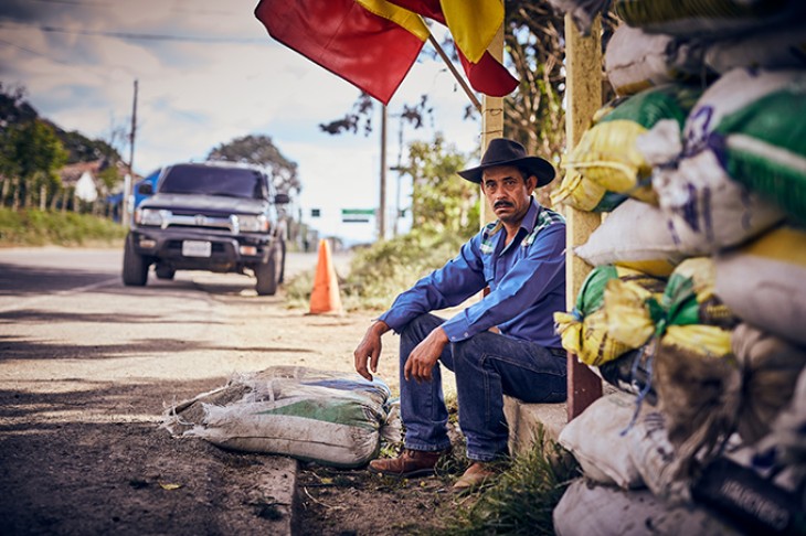Adolfo Agustin i San Rafael Las Flores, Guatemala