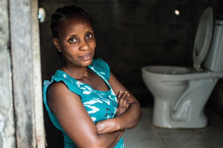 Patricia Darbeh - ejer af ormetoilet, Liberia