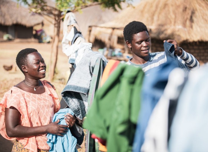 Clement Bhotosa og hans søster Rose, Bidibidi-flygtningelejren, Uganda.