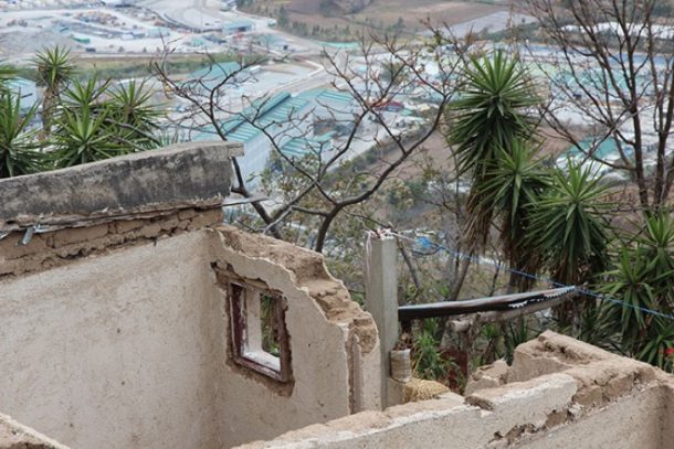 Sammenfaldne huse efter minedrift, Las Flores, Guatemala