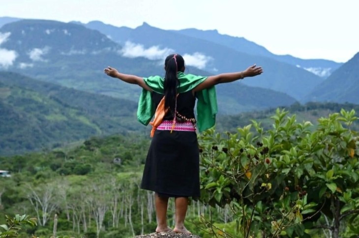 Soraida Chindoy omfavner forfædrenes land med udbredte arme