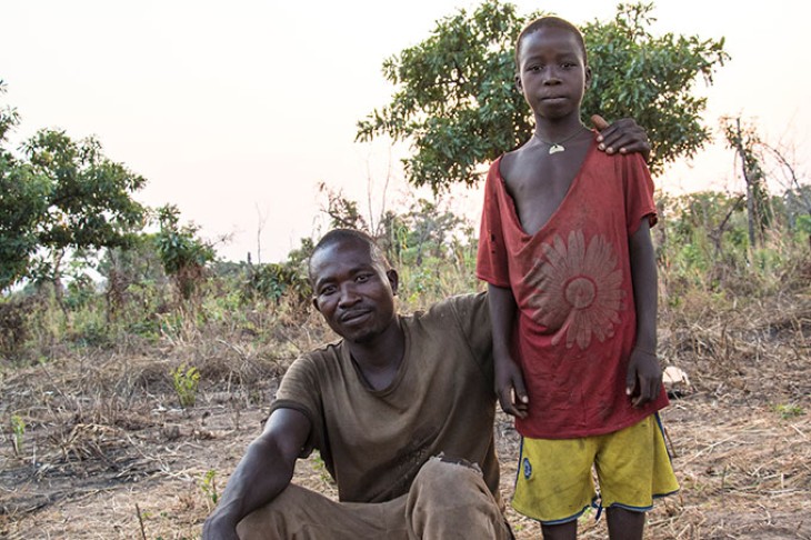 Nanteen Tibon og søn fra Mempeasem i Kpandaidistriktet, Ghana