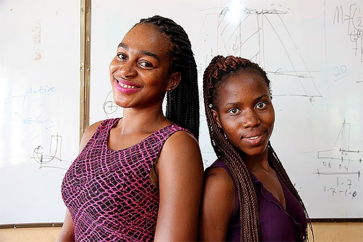 Elever på den Oxfam Danmark-støttede Girls Model School i Ghana